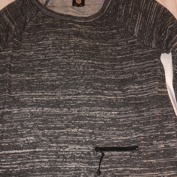 Jones New York Gray top - Picture 2 of 4